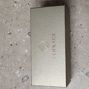 Empty box